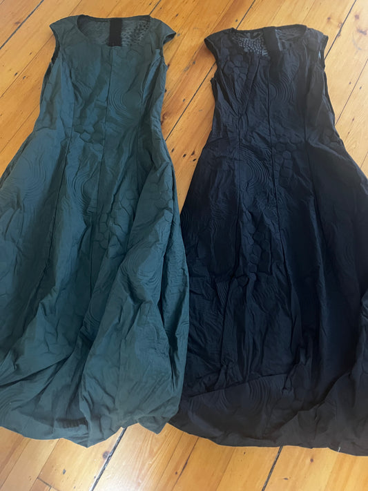 Black Label dress in poplin print