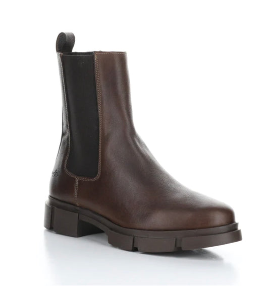 BOS&CO Chelsea boots in brandy