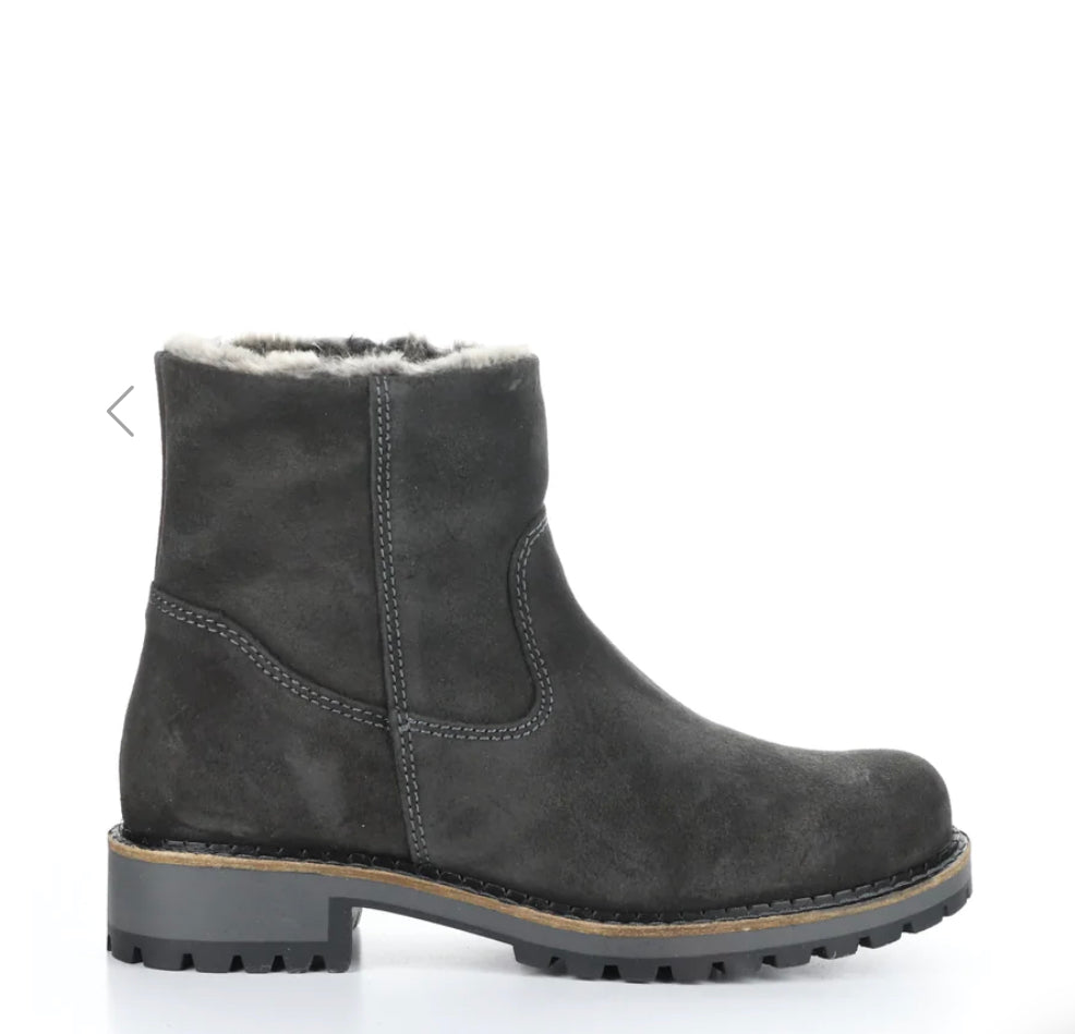 BOS&CO shearling boots in grey suede